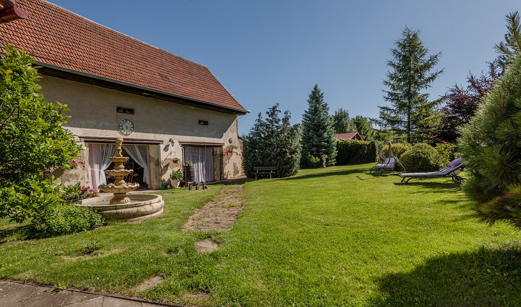 Prodej domu 292 m² s pozemkem 1 719 m², Kučerov – náhled fotky 31