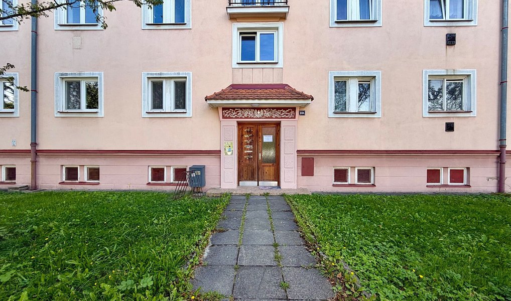 Pronájem bytu 2+1 56 m², Rožnov pod Radhoštěm – náhled fotky 10