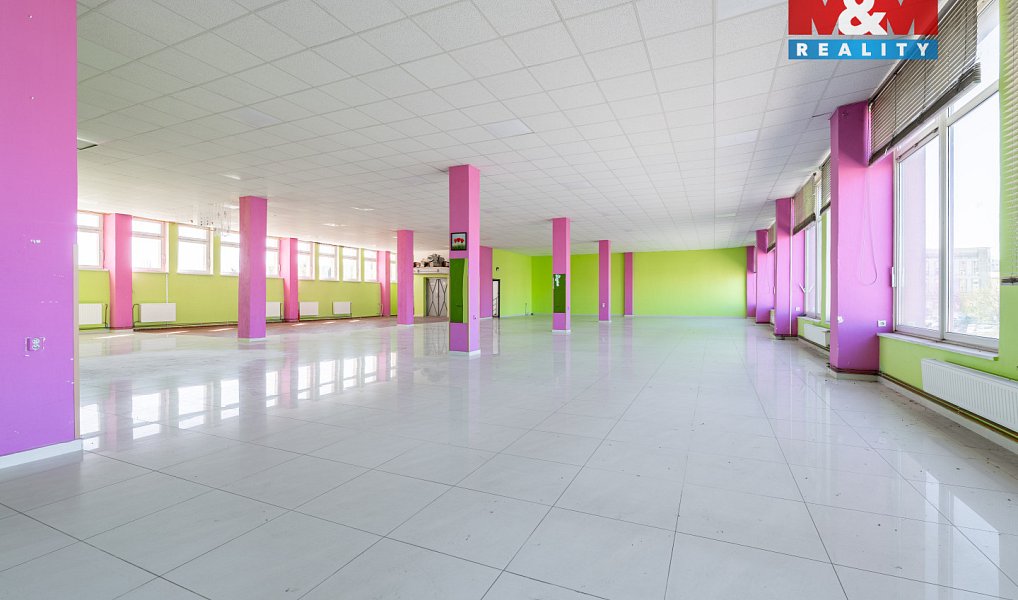 Prodej obchodních prostor 1 200 m², Žďár nad Sázavou – náhled fotky 8