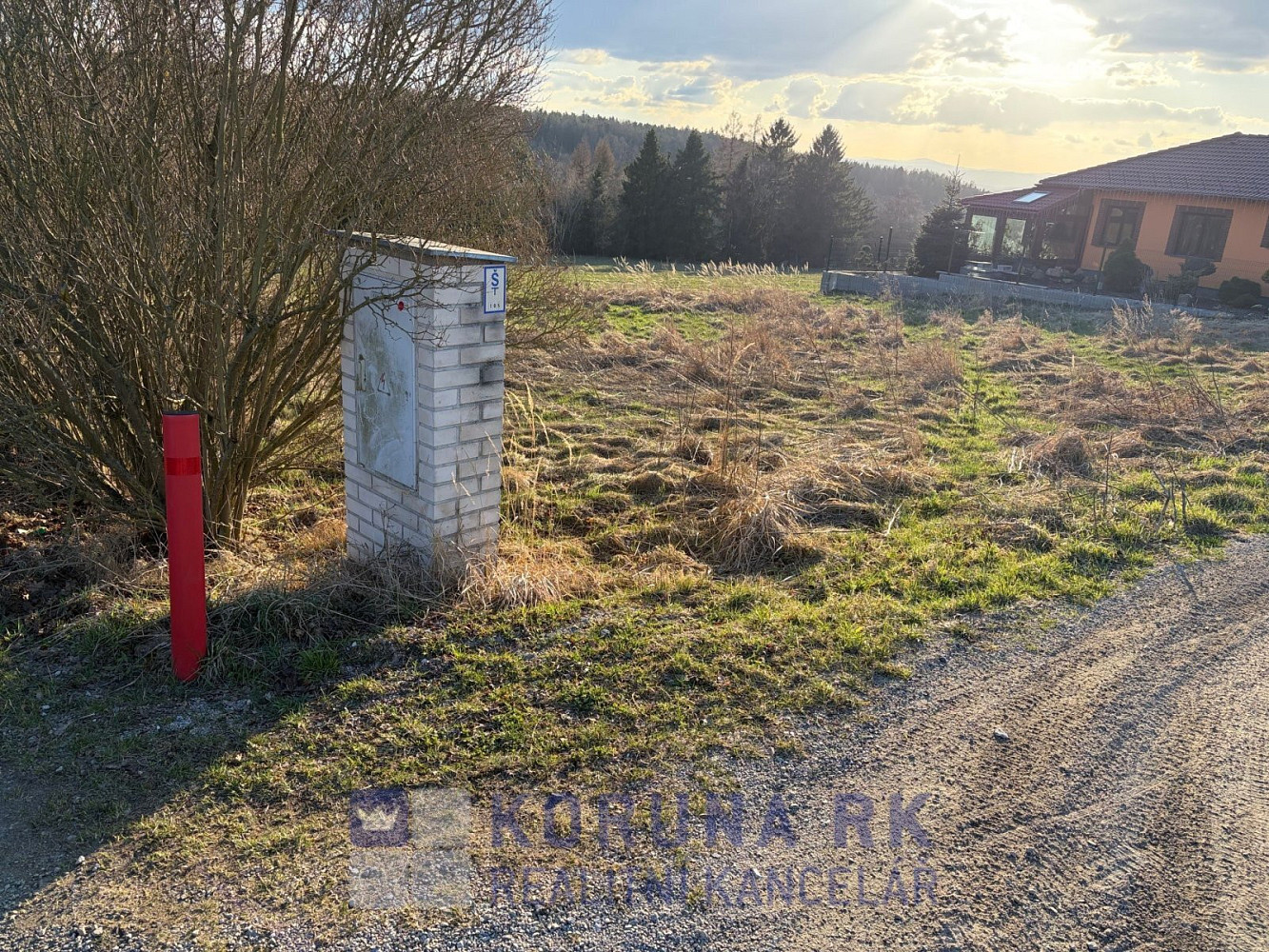 Prodej stavebního pozemku 1 012 m² – fotografie 2