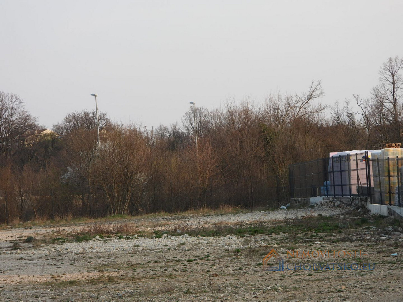 Prodej stavebního pozemku 1 200 m² - Więcej