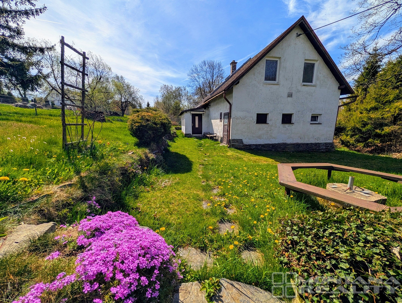 Prodej domu 150 m² s pozemkem 870 m²