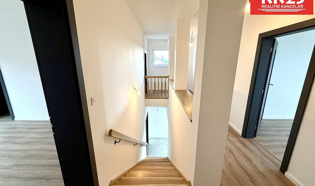 Prodej domu 200 m² s pozemkem 497 m², Velká Hleďsebe – náhled fotky 23