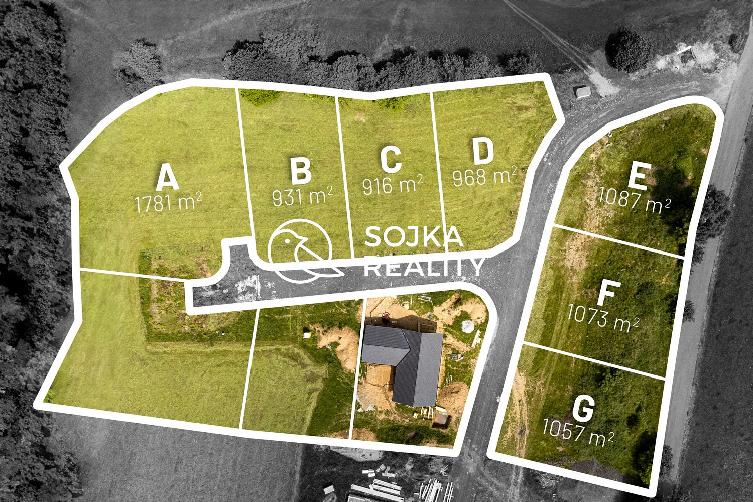 Prodej stavebního pozemku 931 m² – fotografie 3