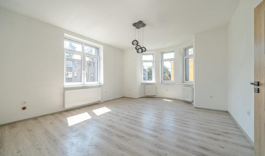 Prodej domu 263 m² s pozemkem 536 m², Ostrava – náhled fotky 14