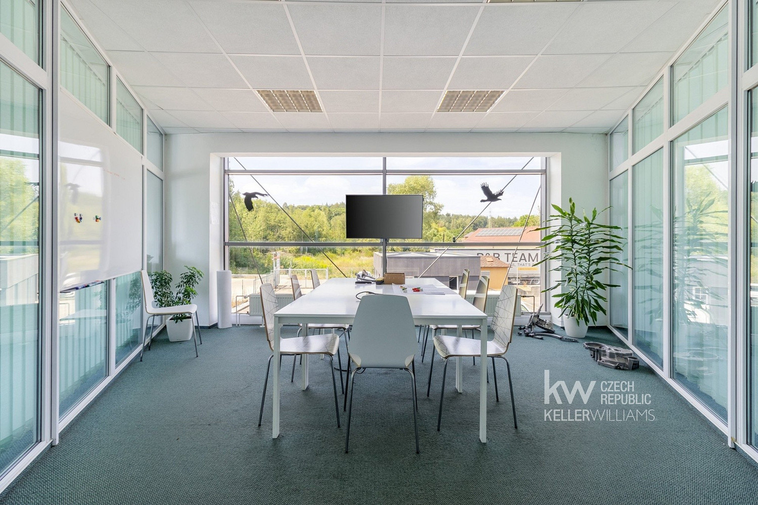 Pronájem výrobních prostor 700 m² – fotografie 2
