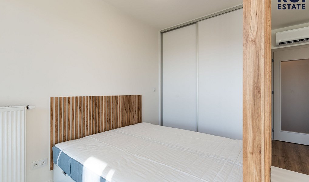 Pronájem bytu 1+kk 35 m², Praha – náhled fotky 5