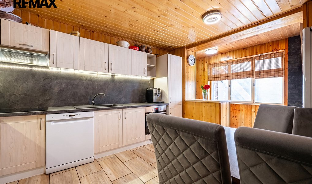Prodej domu 136 m² s pozemkem 1 129 m², Hrubá Vrbka – náhled fotky 18