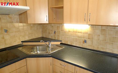 Pronájem bytu 2+kk 40 m², Makovského, Praha 6 - Řepy