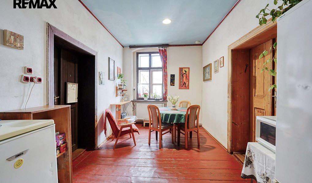 Prodej domu 677 m² s pozemkem 1 103 m², Úterý – náhled fotky 3