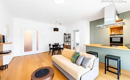 Pronájem bytu 3+kk 83 m²