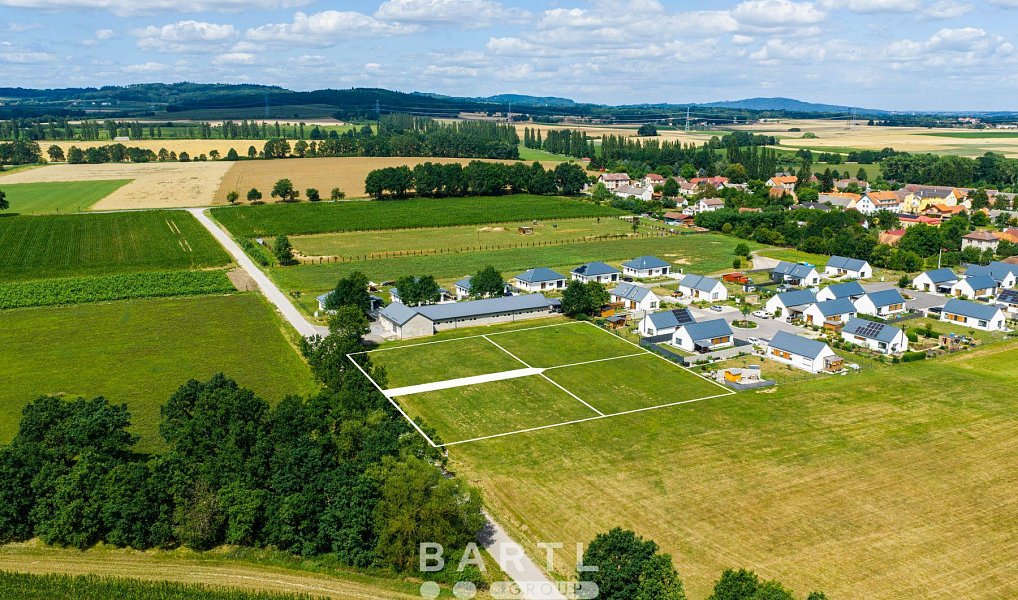 Prodej stavebního pozemku 1 070 m², Malovice – náhled fotky 5