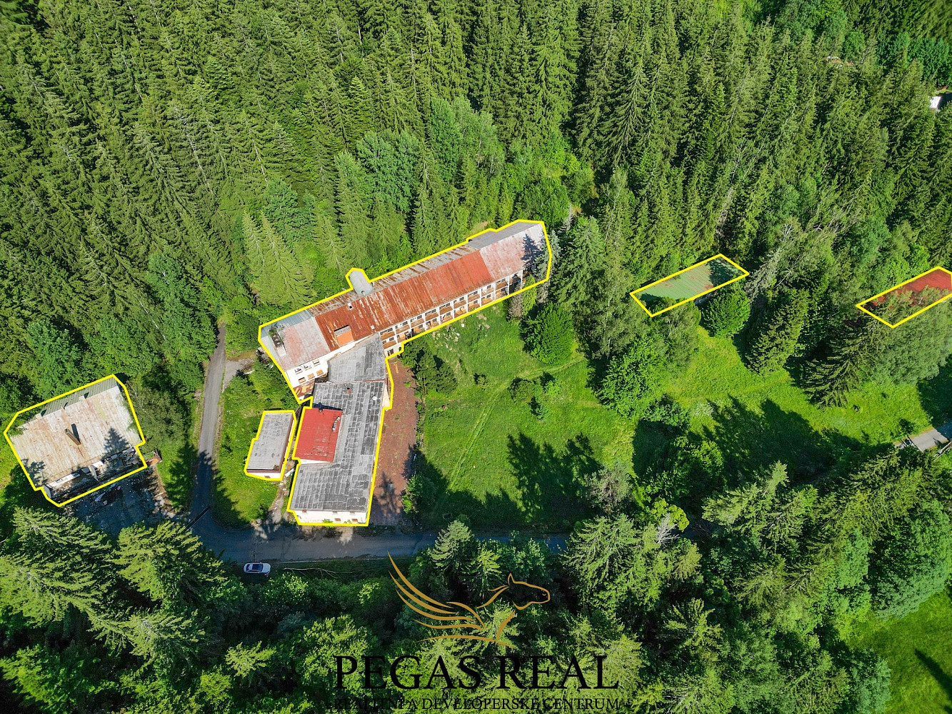 Prodej ubytovacího objektu 4 400 m² – fotografie 3