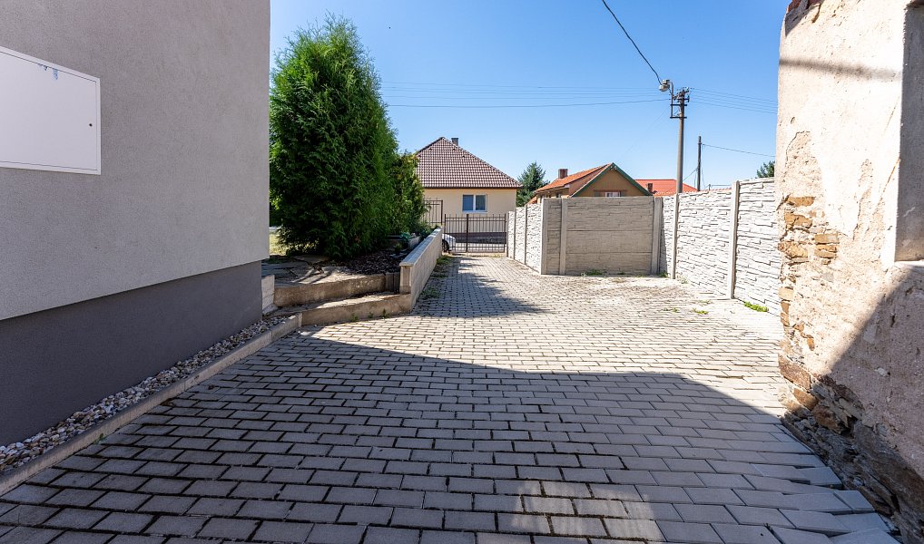 Prodej domu 162 m² s pozemkem 735 m², Horní Kruty – náhled fotky 46