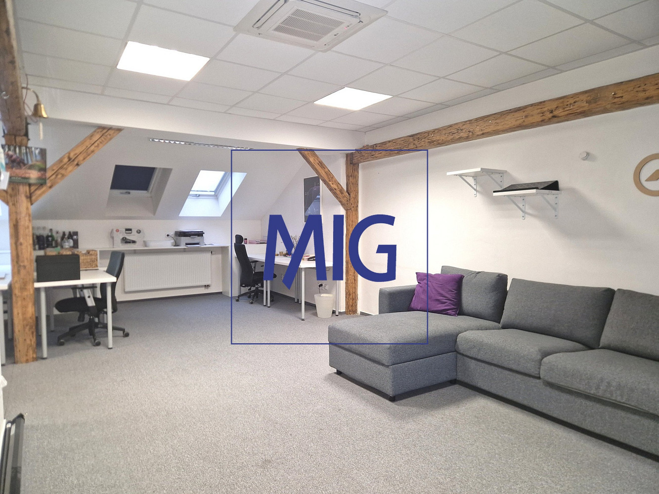 Pronájem kanceláře 159 m² – fotografie 2
