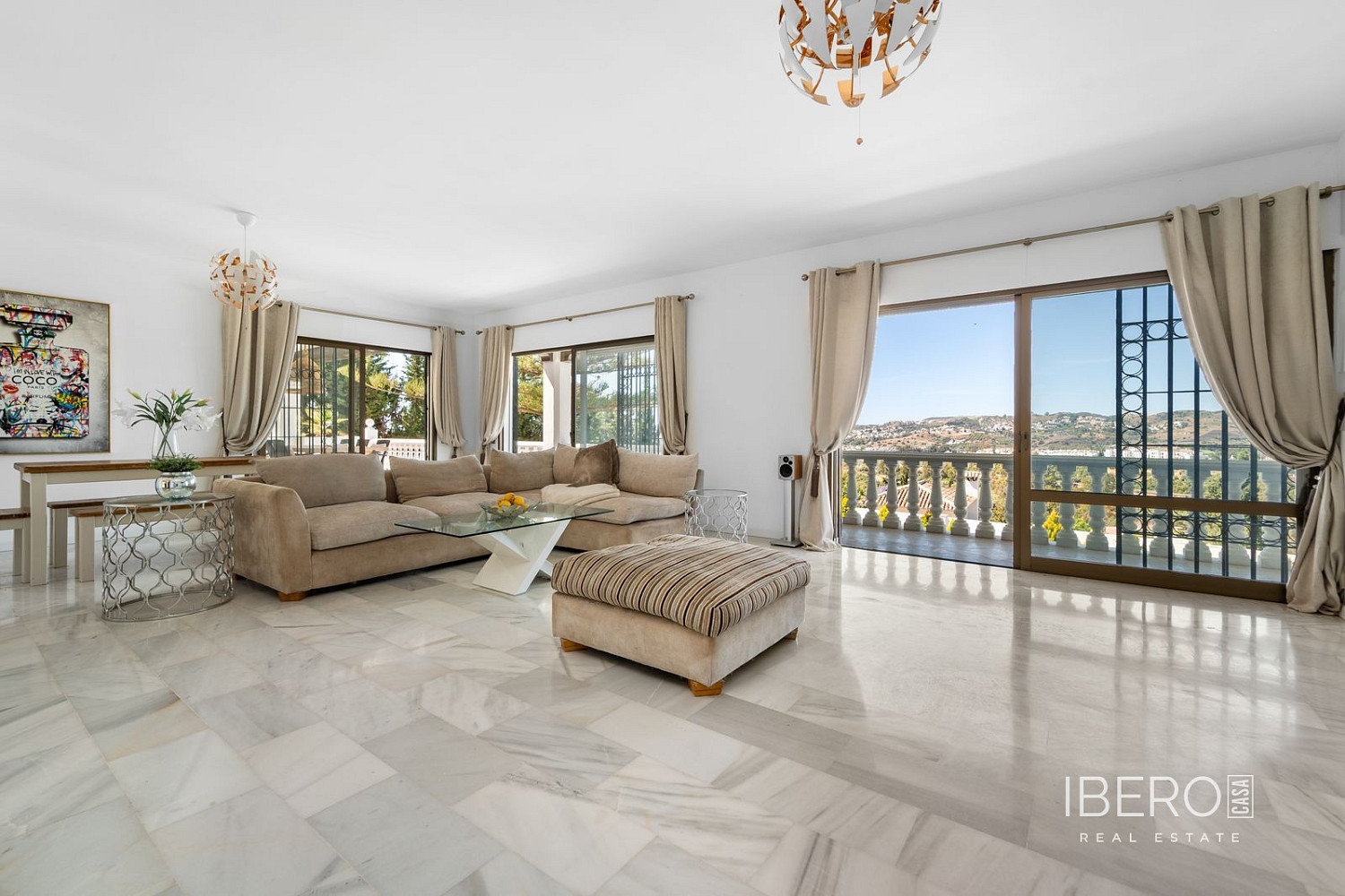Prodej domu 357 m² s pozemkem 1 547 m² - Widok 5
