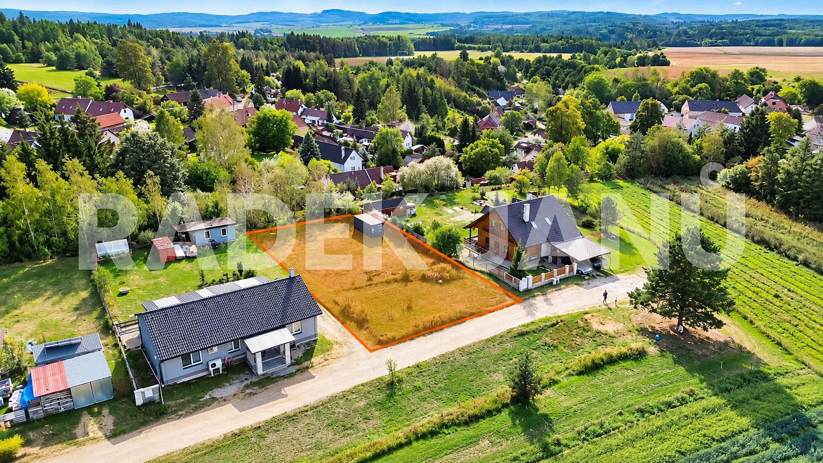 Prodej stavebního pozemku 1 032 m²