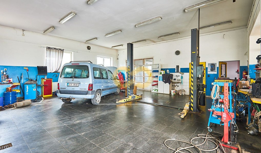 Prodej obchodních prostor 430 m², Písek – náhled fotky 3