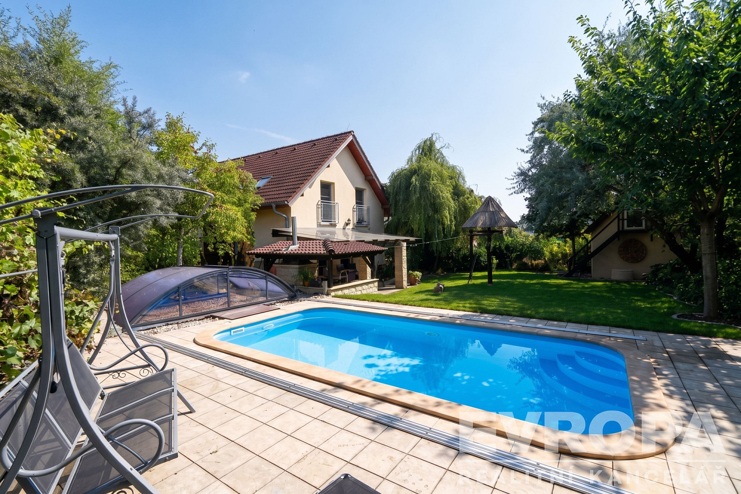 Prodej domu 184 m² s pozemkem 763 m²
