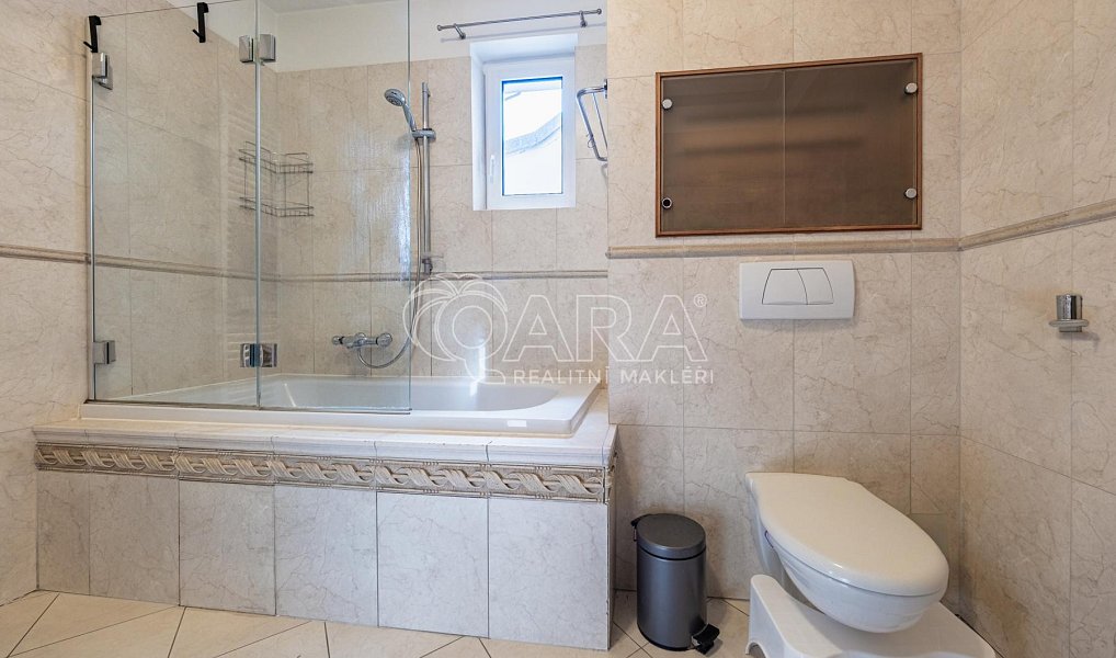 Pronájem bytu 4+1 117 m², Praha – náhled fotky 13