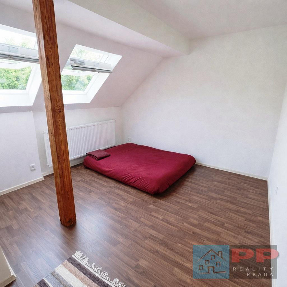 Pronájem bytu 1+kk 30 m² — photo 3