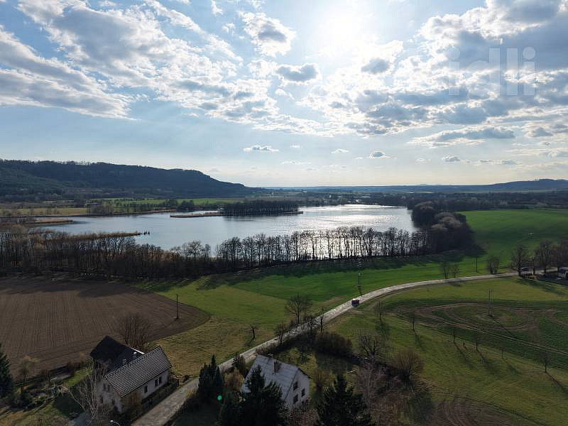 Prodej stavebního pozemku 1 653 m² – fotografie 5