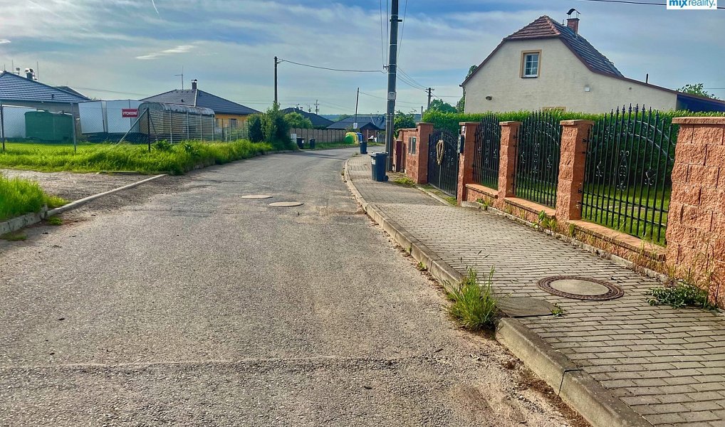 Prodej stavebního pozemku 657 m², Úherce – náhled fotky 10
