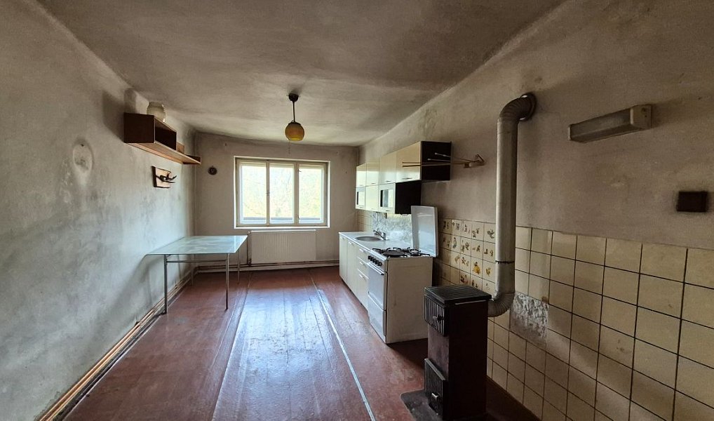 Prodej domu 220 m² s pozemkem 1 038 m², Radnice – náhled fotky 14