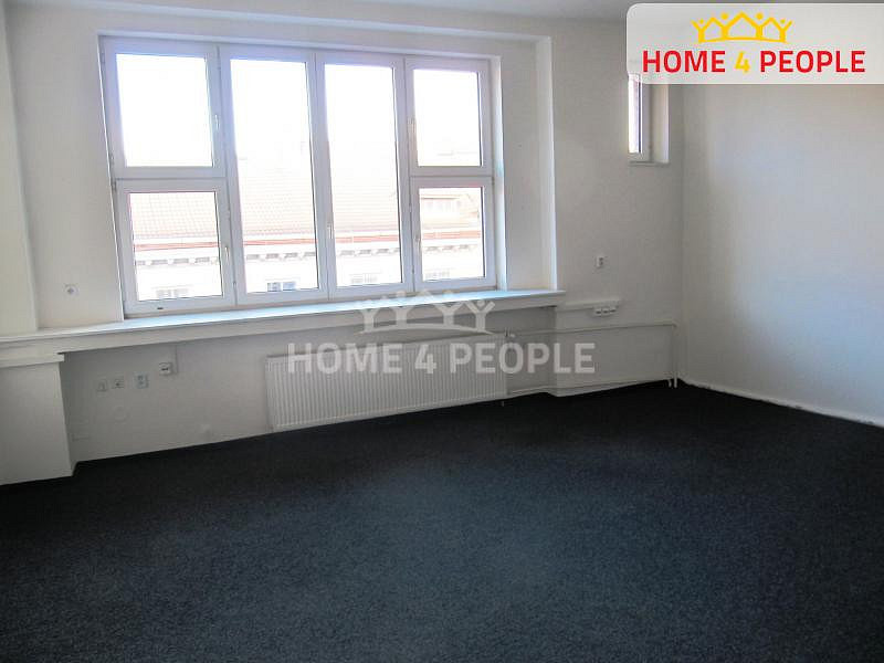 Pronájem kanceláře 30 m² – fotografie 5