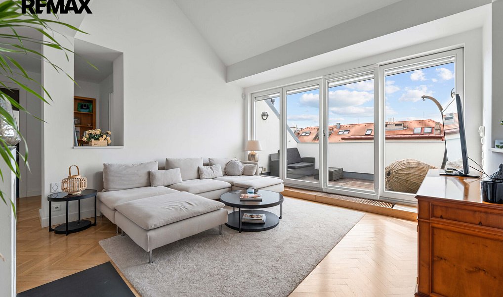 Pronájem bytu 4+1 170 m², Praha – náhled fotky 3