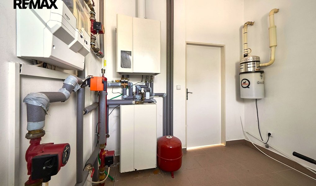 Prodej kanceláře 288 m², Hradec Králové – náhled fotky 6