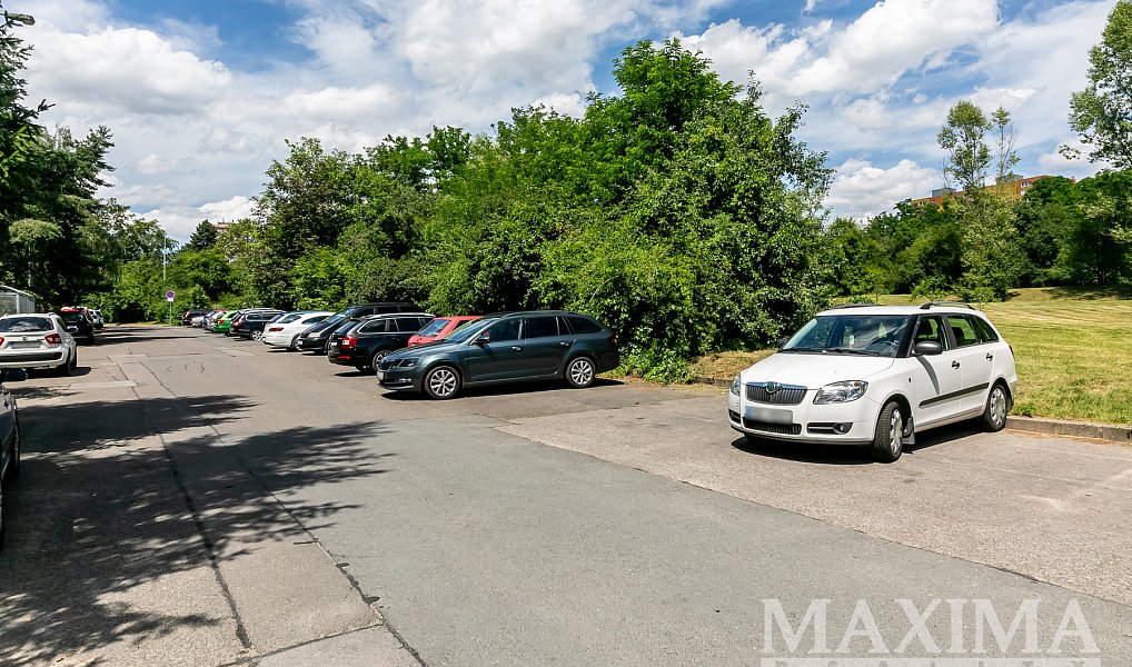 Prodej pozemku 4 183 m², Praha – náhled fotky 2
