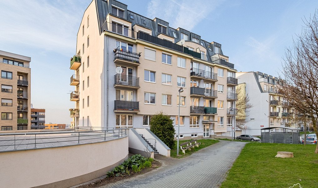 Prodej bytu 3+kk 73 m², Praha – náhled fotky 24
