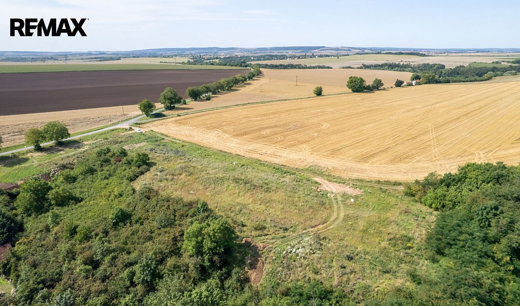 Prodej stavebního pozemku 1 052 m², Radim – náhled fotky 5