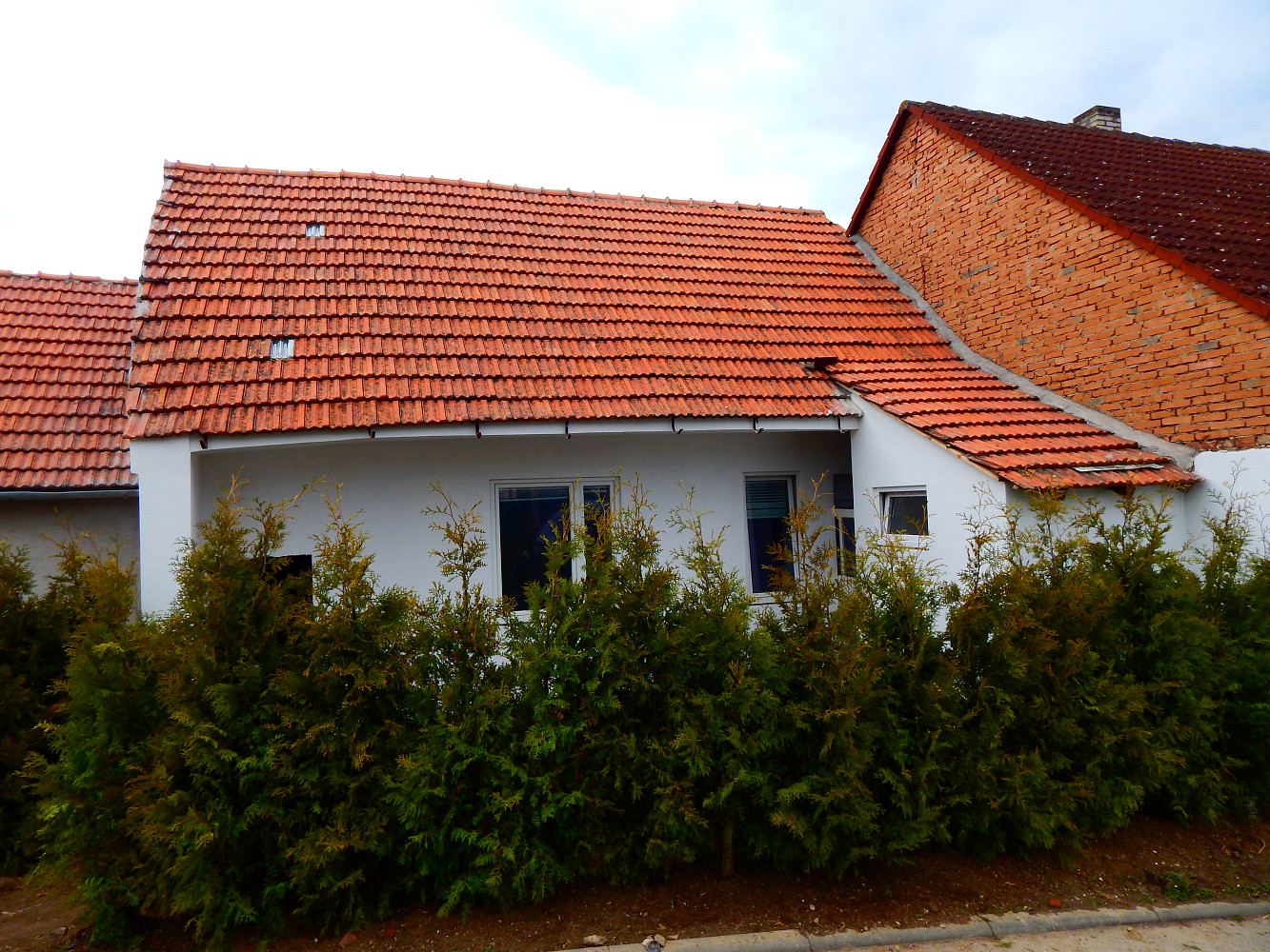 Prodej domu 100 m² s pozemkem 122 m² – fotografie 2