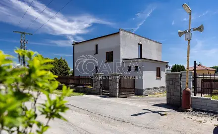 Prodej domu 208 m² s pozemkem 981 m², Souběžná, Louňovice, okres Praha-východ