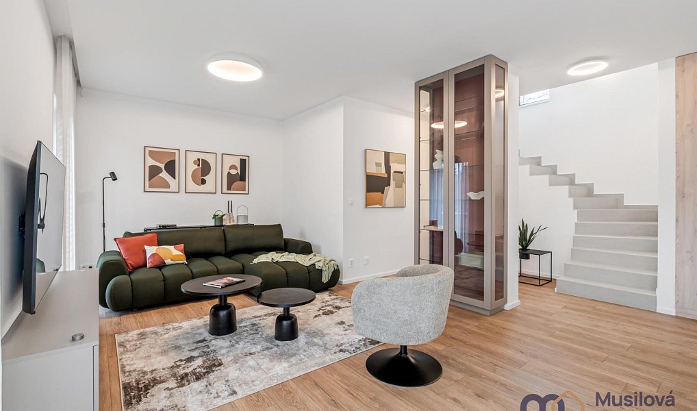 Prodej domu 150 m² s pozemkem 636 m², Újezdeček – náhled fotky 2