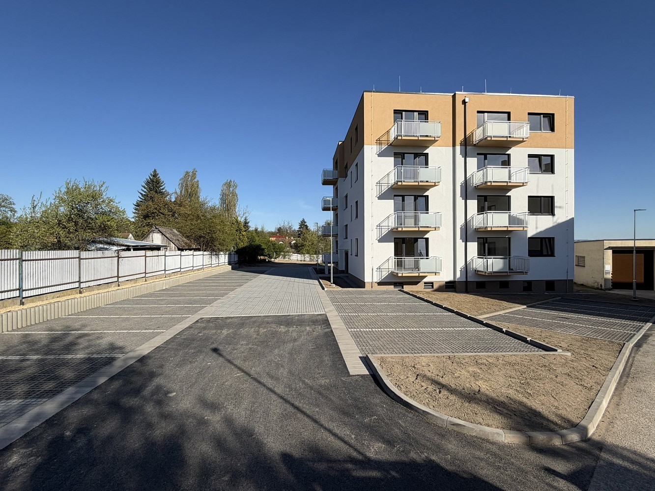 Prodej kanceláře 25 m² – fotografie 3