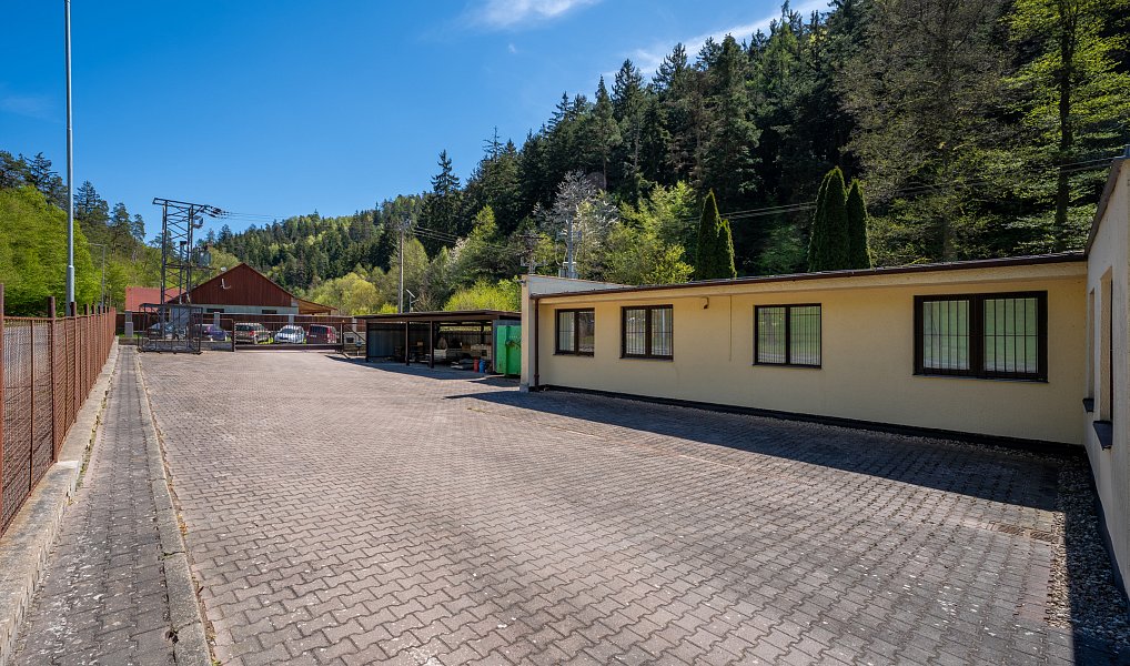 Pronájem výrobních prostor 510 m², Lomnice – náhled fotky 9