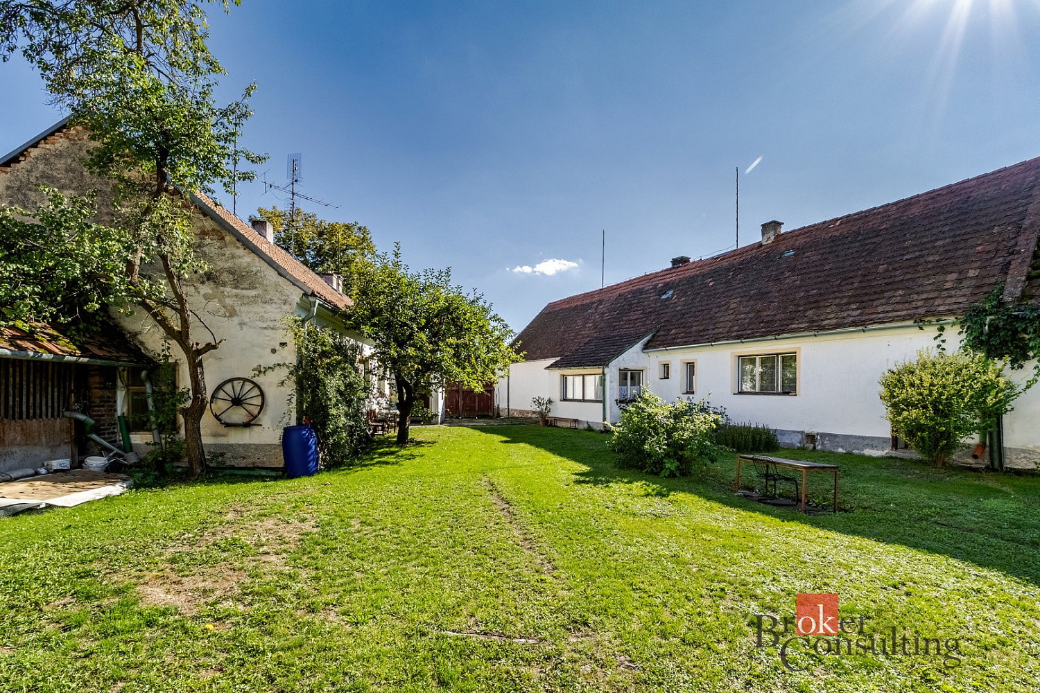 Prodej domu 202 m² s pozemkem 8 214 m²