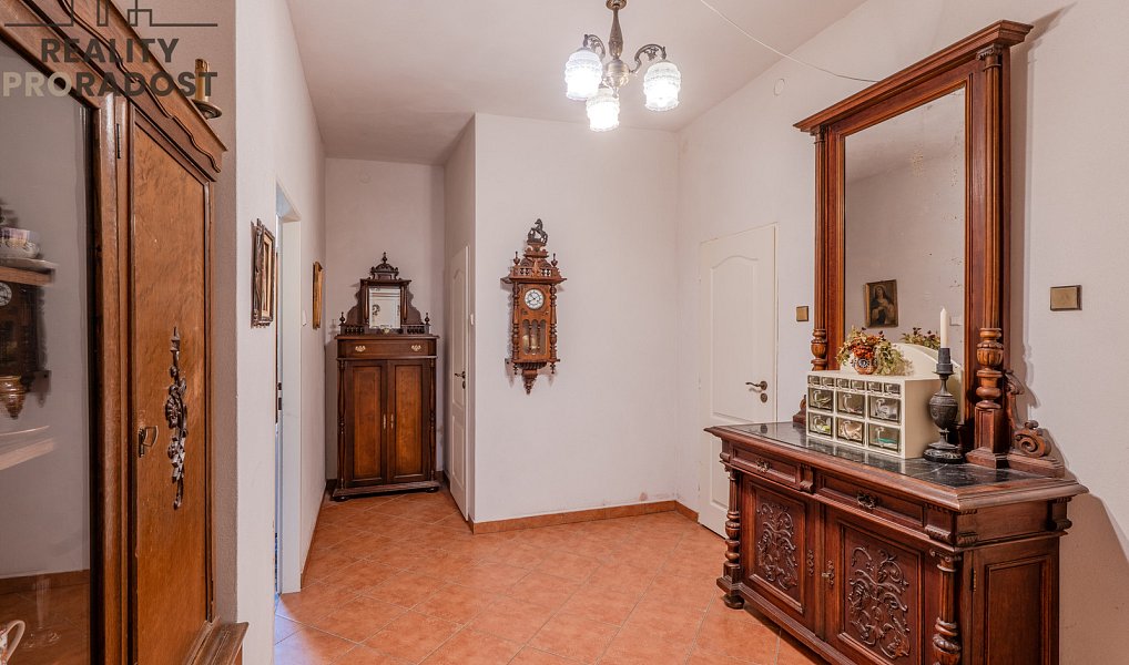 Prodej domu 292 m² s pozemkem 1 719 m², Kučerov – náhled fotky 23