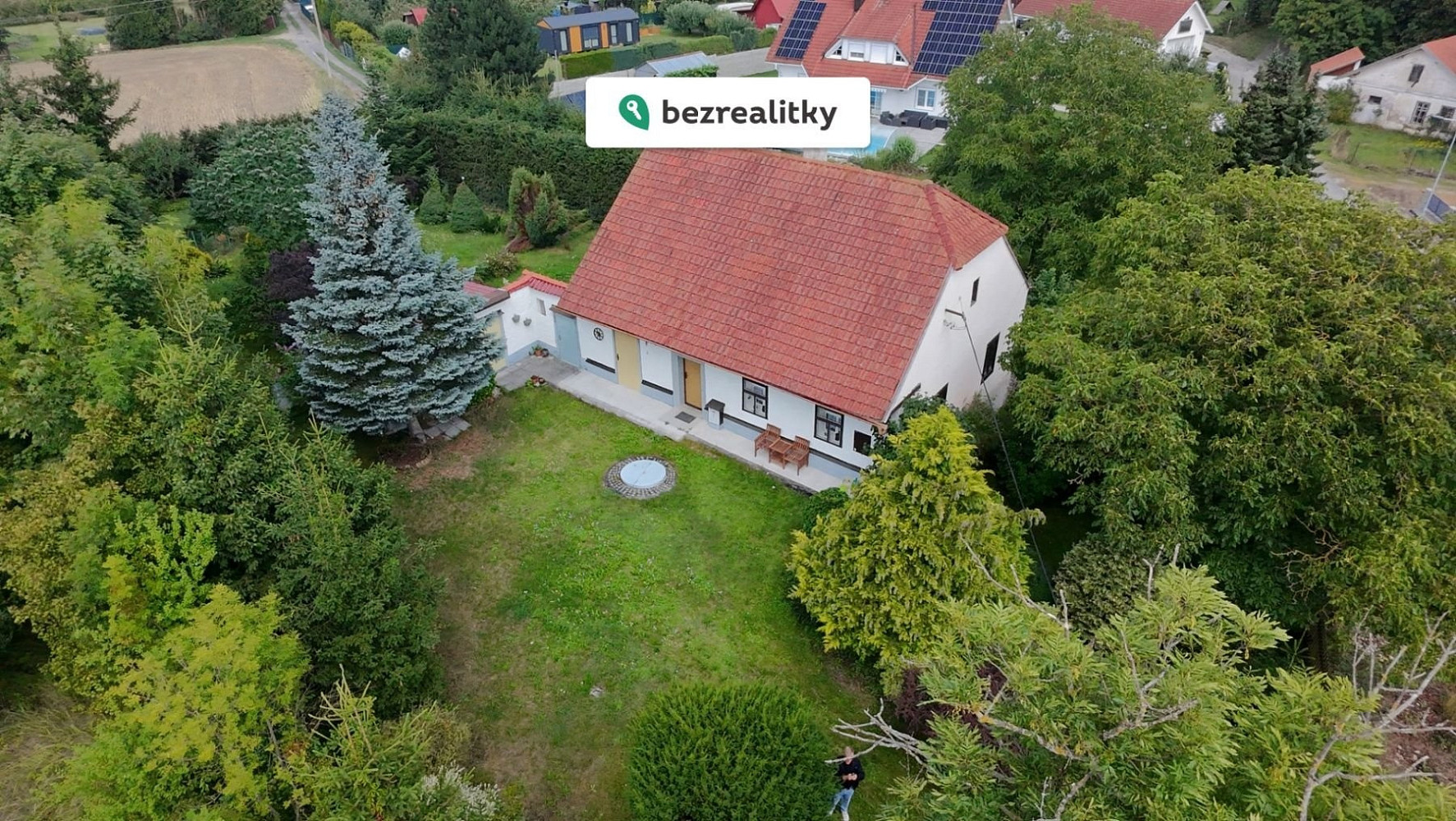 Prodej domu 219 m² s pozemkem 1 116 m² – fotografie 2