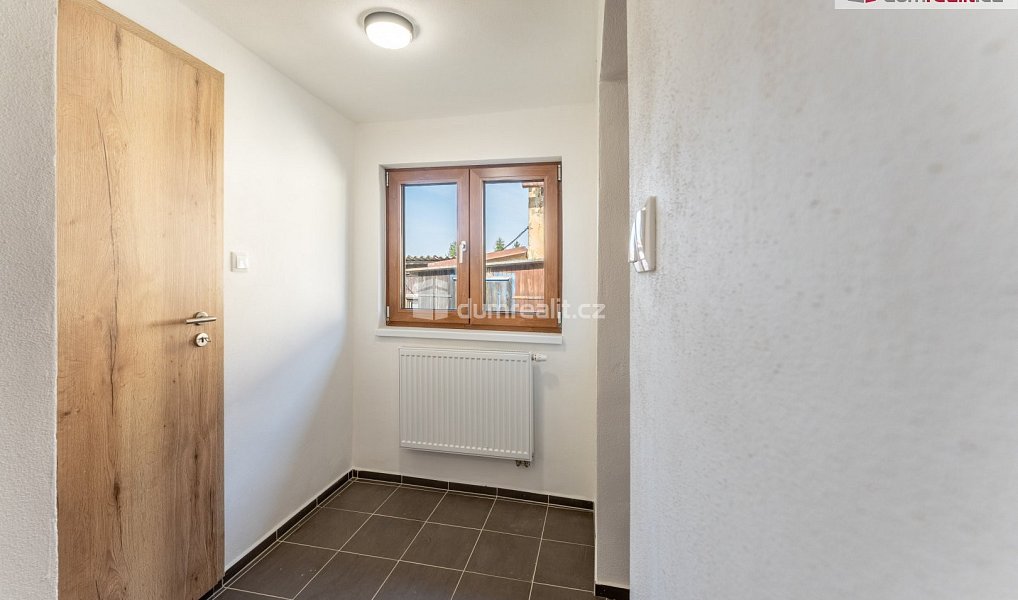 Prodej domu 80 m² s pozemkem 215 m², Kostelec – náhled fotky 17