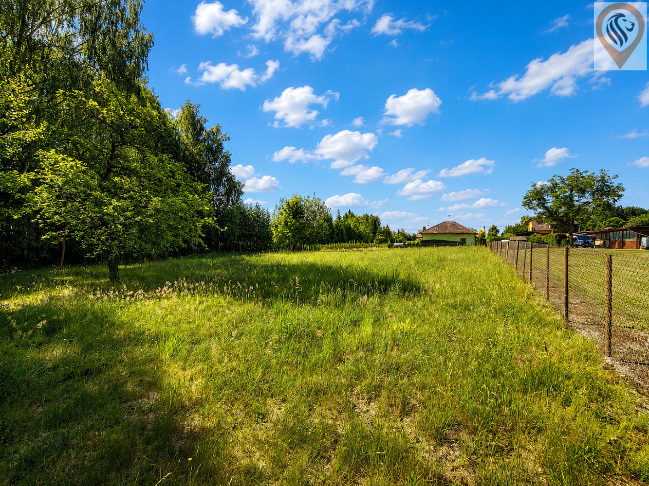Prodej stavebního pozemku 2 032 m² – fotografie 5