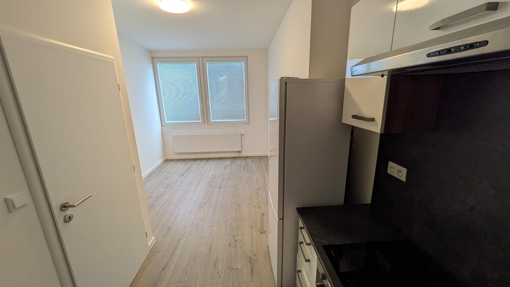Pronájem bytu 2+kk 39 m² – fotografie 2