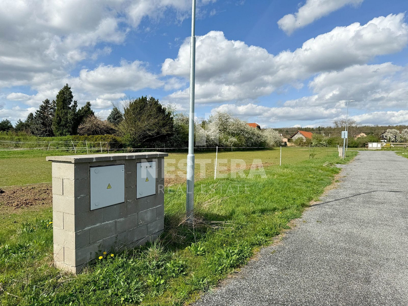 Prodej stavebního pozemku 906 m² – fotografie 5