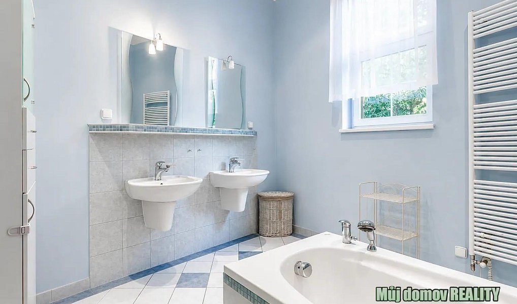 Pronájem domu 1 300 m² s pozemkem 1 022 m², Praha – náhled fotky 4