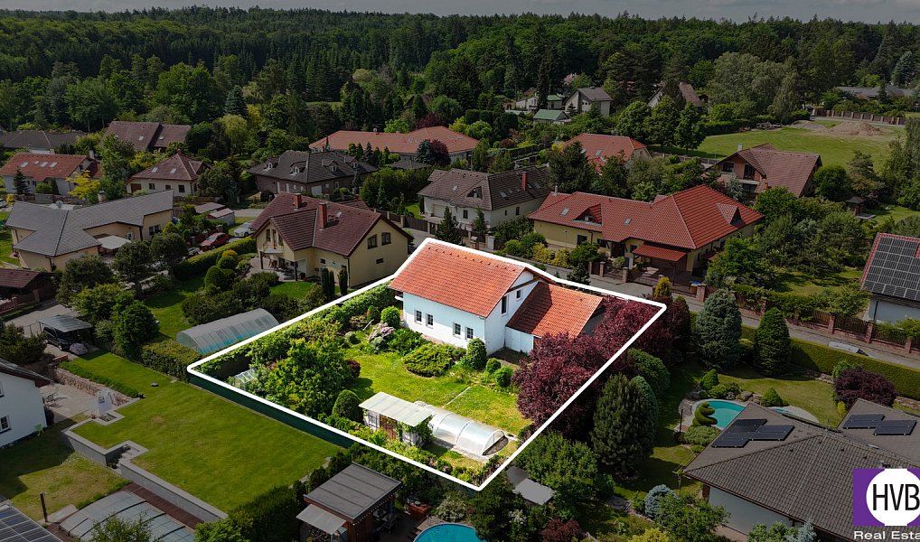 Prodej domu 200 m² s pozemkem 1 016 m², Louňovice – náhled fotky 2