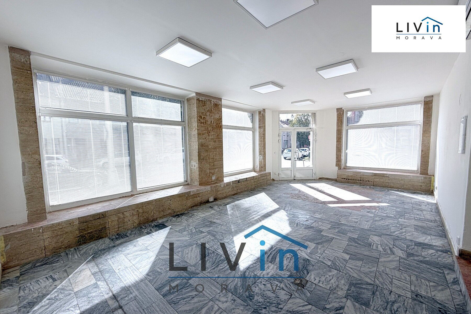Pronájem obchodních prostor 48 m²