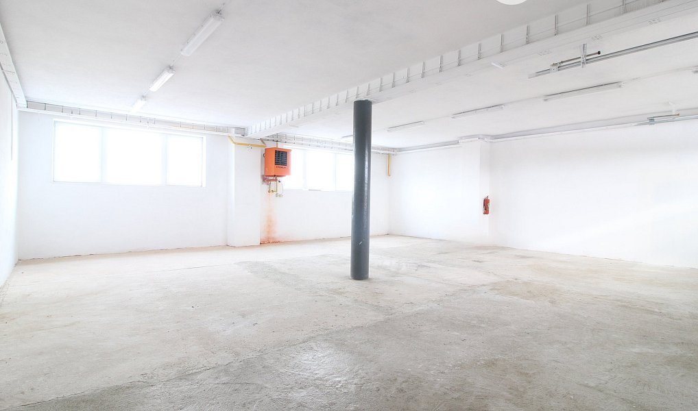 Pronájem výrobních prostor 246 m², Ivančice – náhled fotky 7
